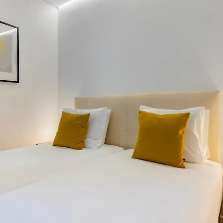 Your Perfect Pantheon * ליסבון